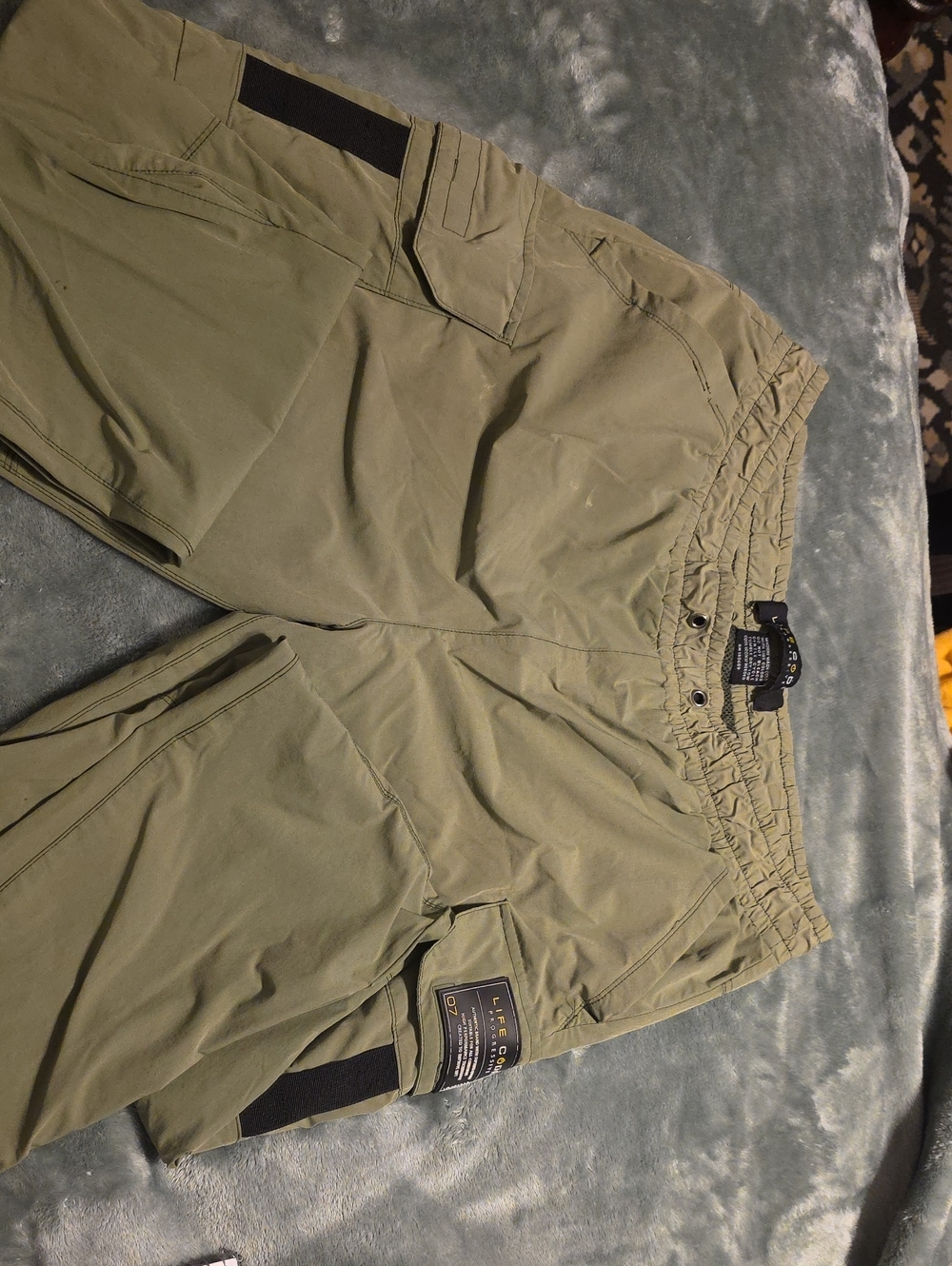 Men's Elastic-Waist Olive Cargo Pants with Utility Pockets